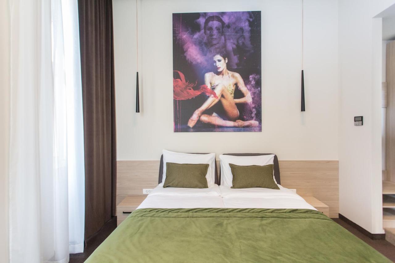 Hotel Grand Hedonist Pancsova Kültér fotó